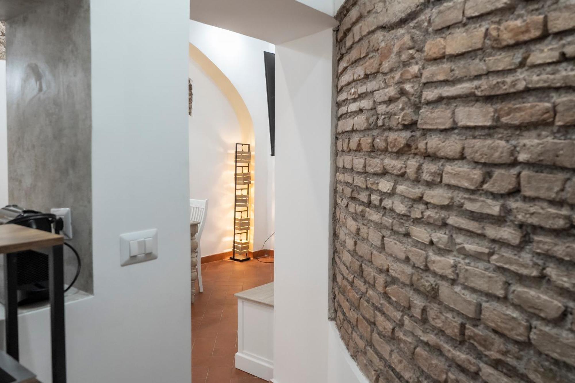 רומא Domus Castle Colosseum - Rione Monti מראה חיצוני תמונה
